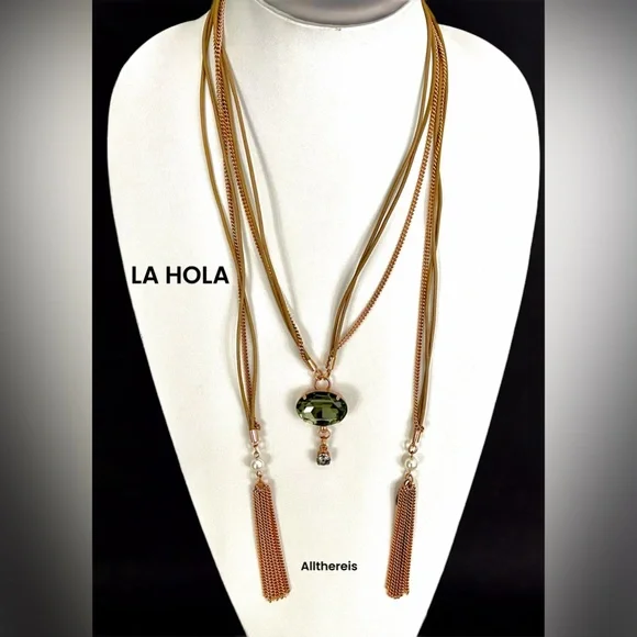 La Hola Necklace💕 - Picture 14 of 16